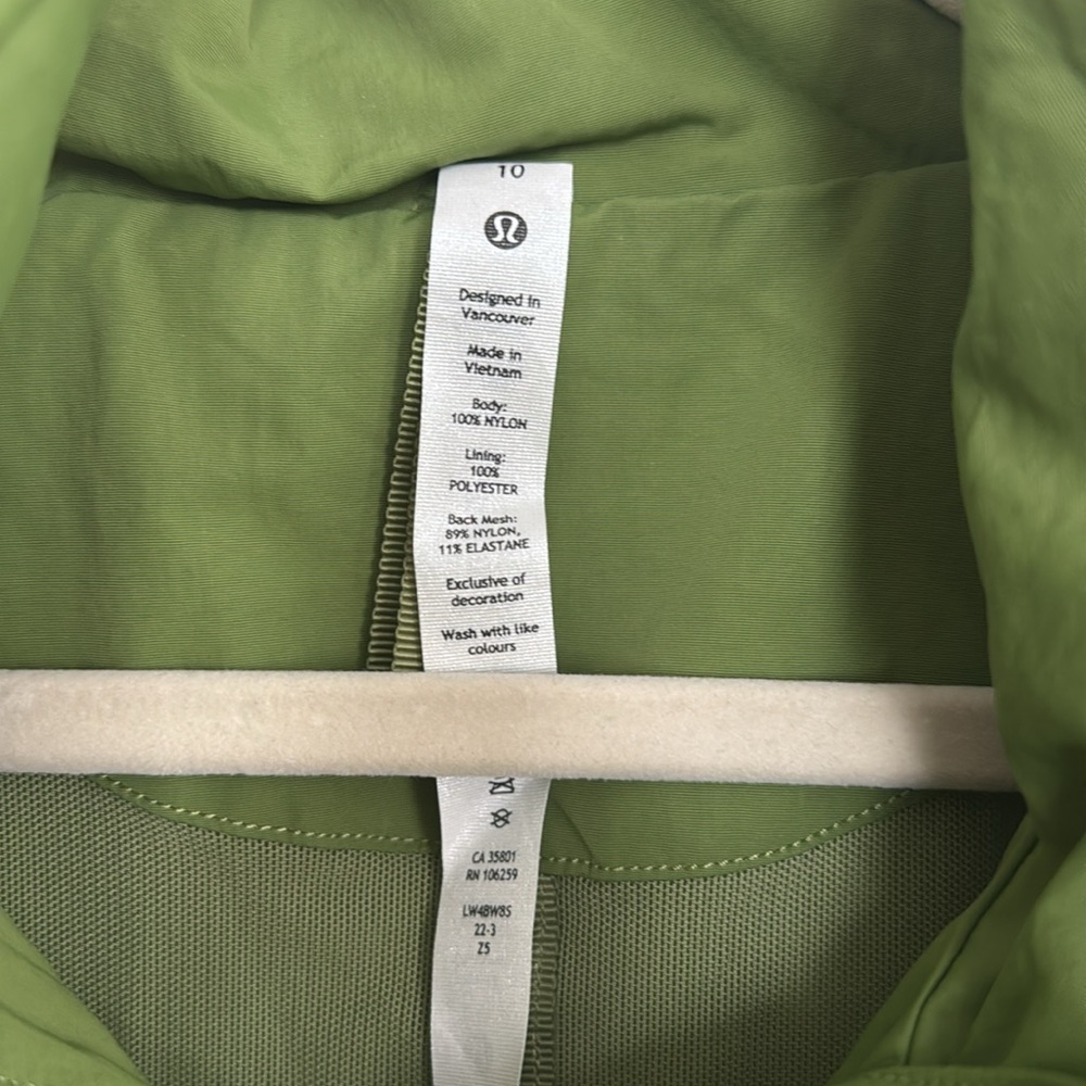 Lululemon Jacket - Picture 3 of 5